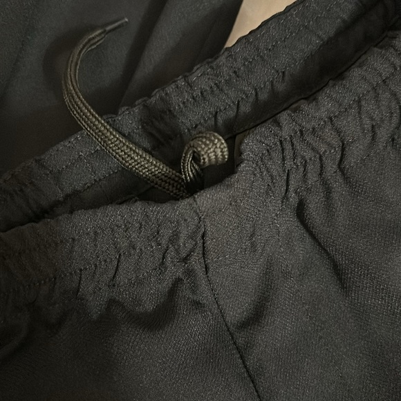 Perry Ellis Jogger Chinos - Picture 2 of 3